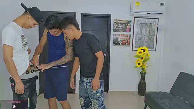 Playhardsex  online show from June 9, 2026, 10:22 pm