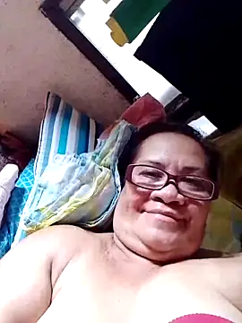 vickyhot1966 online show from May 25, 2026, 4:56 am