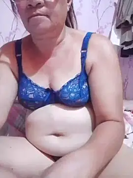 vickyhot1966 online show from April 15, 2026, 10:10 am