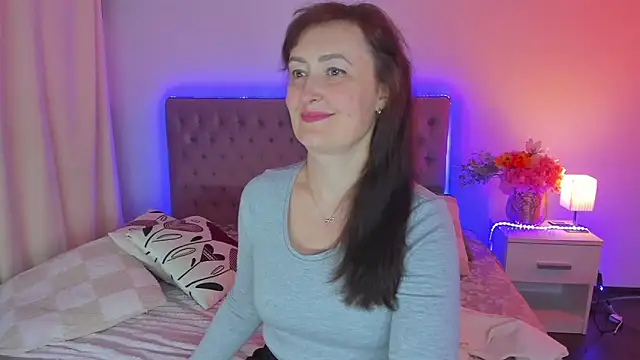 NathalyStars online show from April 10, 2026, 12:23 pm