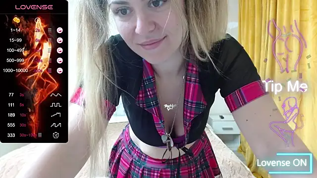 Snapshot of Daddyisssues1 chatting on October 2, 2025, 5:44 am Daddyisssues1 online show from October 2, 2025, 5:44 am