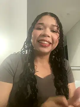 STEFANY MOLL online show from October 20, 2025, 2:39 pm