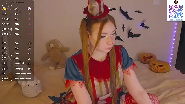 BellaQueenss online show from October 31, 2025, 10:23 am