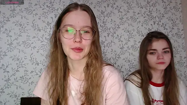 MandyMils online show from November 1, 2025, 8:08 am