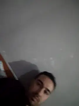 Snapshot of Aliii1657 chatting on February 21, 2026, 1:29 am Aliii1657 online show from February 21, 2026, 1:29 am