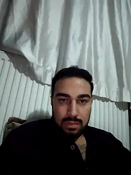 Snapshot of Aliii1657 chatting on January 7, 2026, 5:07 pm Aliii1657 online show from January 7, 2026, 5:07 pm