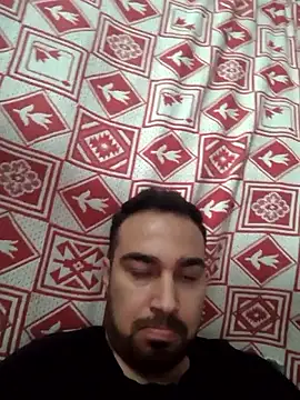 Snapshot of Aliii1657 chatting on February 19, 2026, 12:51 am Aliii1657 online show from February 19, 2026, 12:51 am