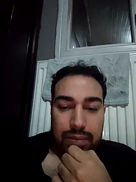 Snapshot of Aliii1657 chatting on January 17, 2026, 12:15 am Aliii1657 online show from January 17, 2026, 12:15 am