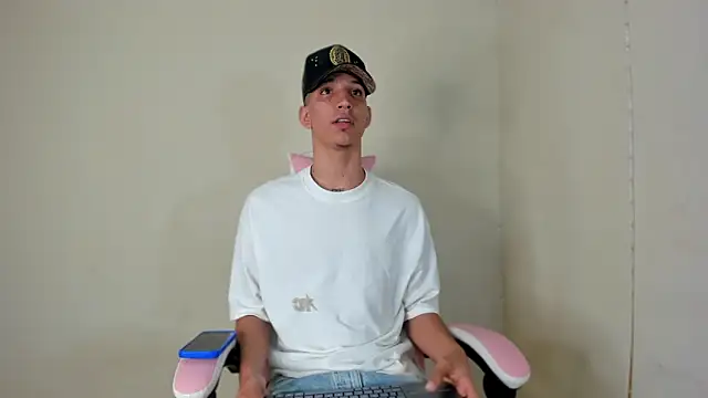 Richard27  online show from September 30, 2025, 5:13 am