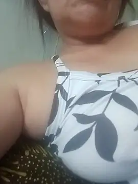 Snapshot of tany90 chatting on February 17, 2026, 3:09 pm tany90 online show from February 17, 2026, 3:09 pm