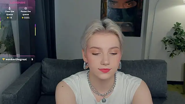 OdelynaAsp online show from October 18, 2025, 11:23 am