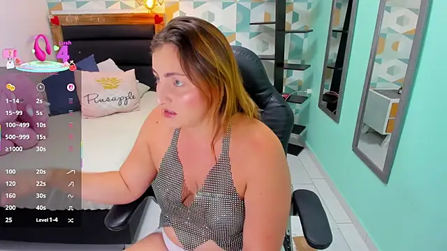 KRISTINPITERS online show from September 30, 2025, 8:26 pm