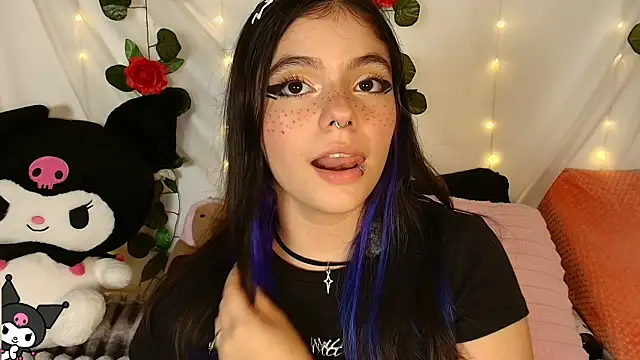 cutee andrea online show from April 5, 2026, 3:24 am