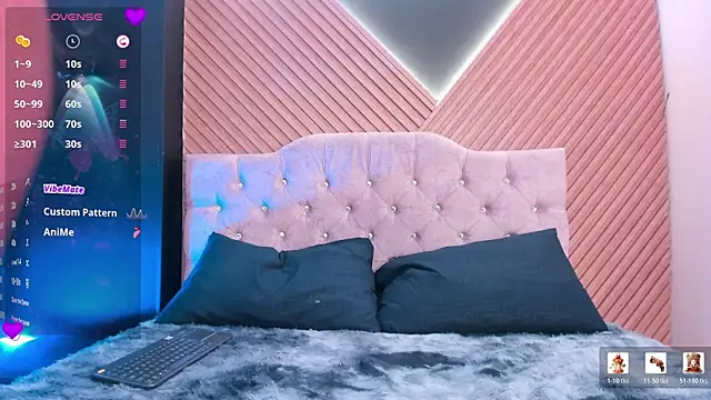 Snapshot of KhateAndersson chatting on March 3, 2026, 8:16 pm KhateAndersson online show from March 3, 2026, 8:16 pm