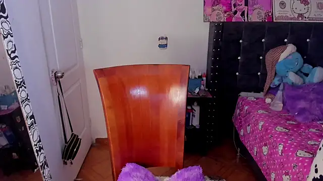 Snapshot of Samanthademonx20_ chatting on December 19, 2025, 7:11 am Samanthademonx20 online show from December 19, 2025, 7:11 am