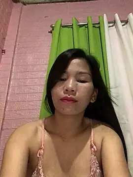 Cleo17 online show from May 11, 2026, 4:04 pm