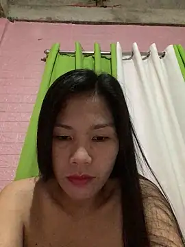 Cleo17 online show from May 10, 2026, 1:14 pm