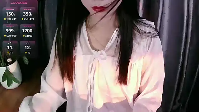 Snapshot of Mai_aug chatting on November 14, 2025, 3:48 pm Mai aug online show from November 14, 2025, 3:48 pm