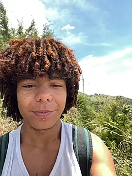 Alexis Spicter online show from September 11, 2025, 5:46 pm