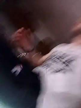 Dawidwi493  online show from February 22, 2026, 1:13 pm