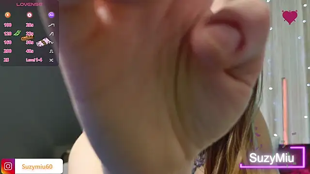 Snapshot of SuzyMiu chatting on February 22, 2026, 11:34 am SuzyMiu online show from February 22, 2026, 11:34 am