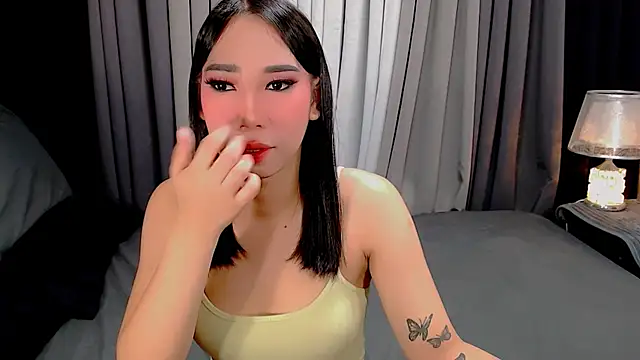 Snapshot of kisha_greyson chatting on November 6, 2025, 6:01 pm kisha greyson online show from November 6, 2025, 6:01 pm