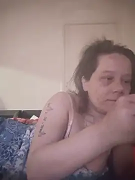zeousseelphie online show from June 11, 2026, 3:58 am