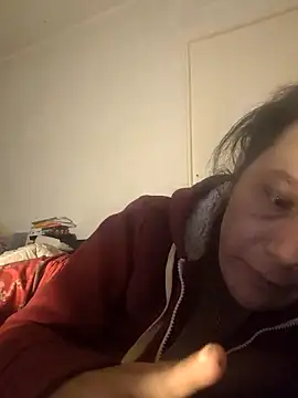 Snapshot of zeousseelphie chatting on September 16, 2025, 7:15 pm zeousseelphie online show from September 16, 2025, 7:15 pm