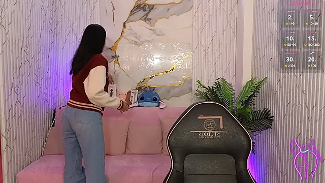 Snapshot of artemiss_tay chatting on February 6, 2026, 7:10 pm artemiss tay online show from February 6, 2026, 7:10 pm