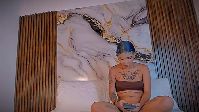 azul honey online show from April 3, 2026, 6:25 pm