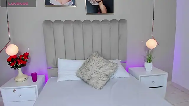 Dani rosse  online show from April 15, 2026, 12:10 pm