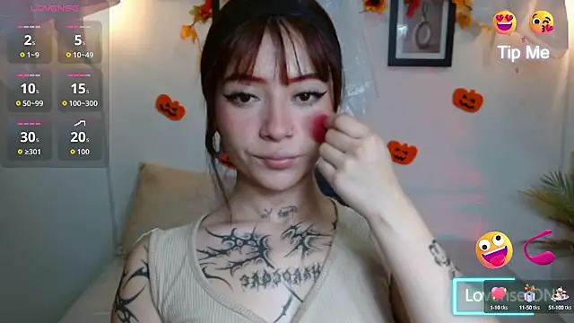 Evanss lx online show from October 7, 2025, 5:47 pm