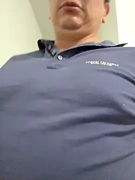 Snapshot of lucho8690 chatting on November 19, 2025, 8:42 pm lucho8690 online show from November 19, 2025, 8:42 pm