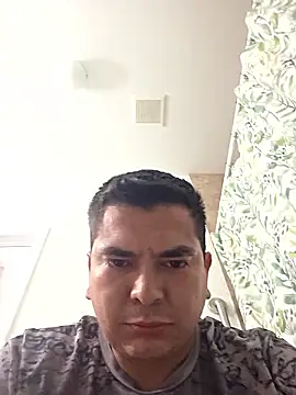 Snapshot of lucho8690 chatting on January 11, 2026, 8:05 pm lucho8690 online show from January 11, 2026, 8:05 pm