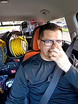 Snapshot of lucho8690 chatting on March 3, 2026, 10:28 pm lucho8690 online show from March 3, 2026, 10:28 pm