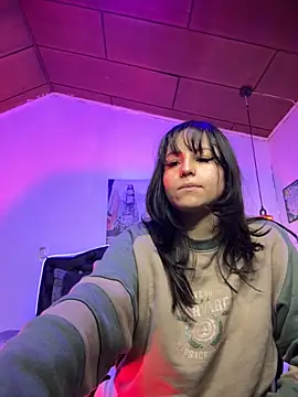 Eymmy 24 online show from October 21, 2025, 3:06 am