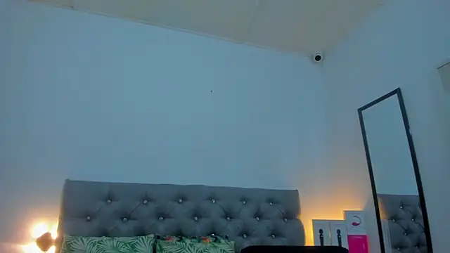 neferet opal online show from October 24, 2025, 12:42 am