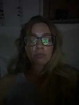 blondebaddi online show from October 20, 2025, 4:36 am