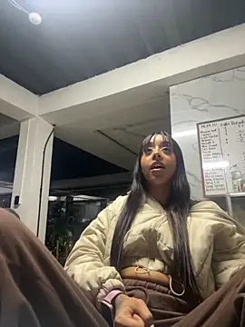 Aleja ruizz online show from September 21, 2025, 7:24 am