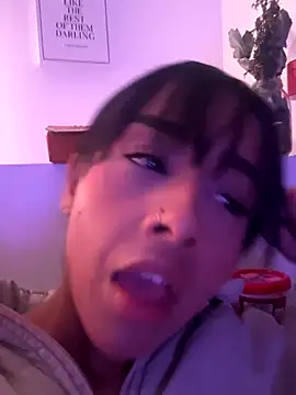 Aleja ruizz online show from September 22, 2025, 3:45 am