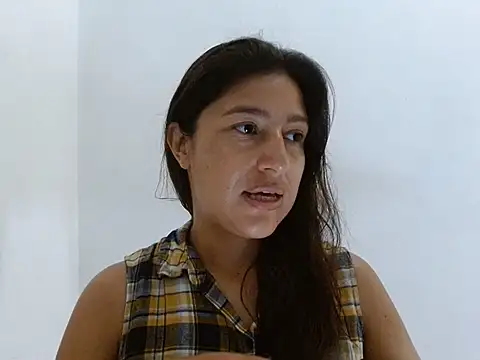 SarahFriendly online show from May 22, 2026, 11:41 am