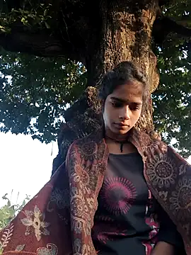 Snapshot of Gulika_Doshi chatting on October 12, 2025, 1:18 am Gulika Doshi online show from October 12, 2025, 1:18 am