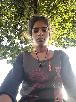 Snapshot of Gulika_Doshi chatting on October 10, 2025, 1:39 am Gulika Doshi online show from October 10, 2025, 1:39 am