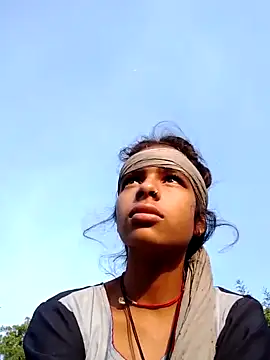 Snapshot of Gulika_Doshi chatting on September 14, 2025, 1:28 am Gulika Doshi online show from September 14, 2025, 1:28 am