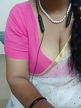 Snapshot of tami_lavanya chatting on May 31, 2026, 6:31 pm tami lavanya online show from May 31, 2026, 6:31 pm