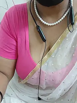 Snapshot of tami_lavanya chatting on May 25, 2026, 5:55 pm tami lavanya online show from May 25, 2026, 5:55 pm