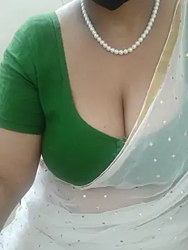 Snapshot of tami_lavanya chatting on May 17, 2026, 2:22 am tami lavanya online show from May 17, 2026, 2:22 am