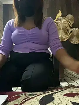 Saaay StripQueen online show from November 28, 2025, 11:21 am