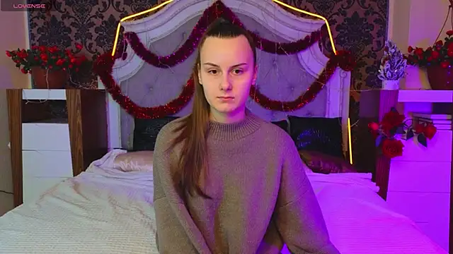 Kelly Cartier online show from January 17, 2026, 11:25 am