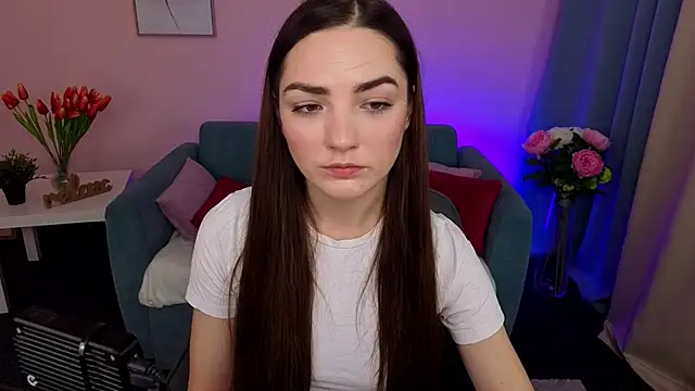 MyEllaLuvs online show from November 27, 2025, 2:06 pm